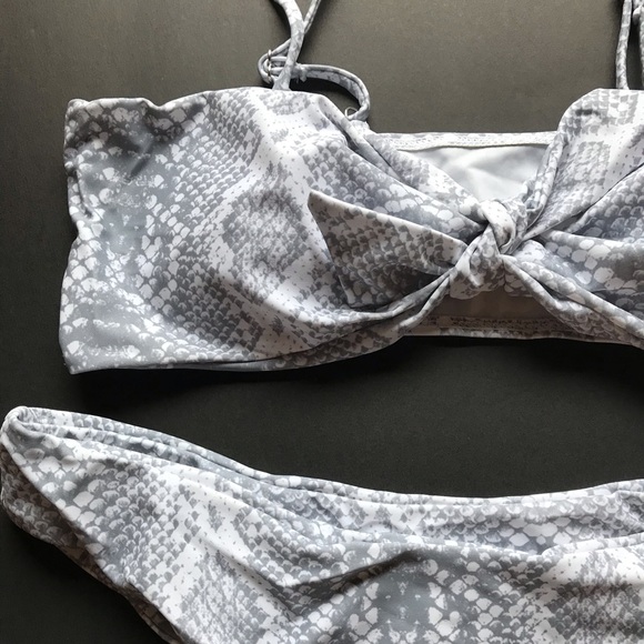 Gray Bow Printed Bikini Set - Picture 2 of 3